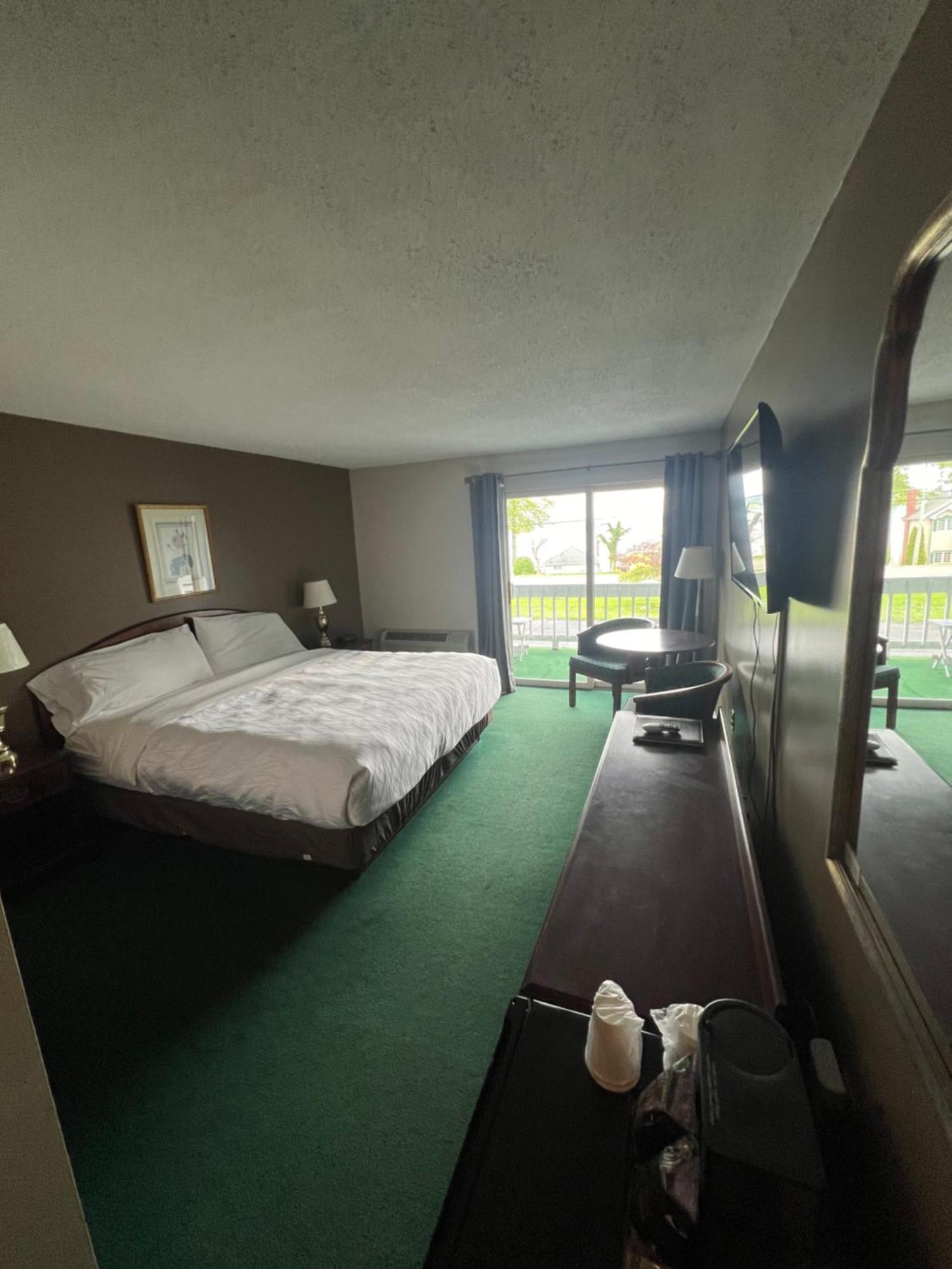 Webb'S Hotel Mayville Extérieur photo